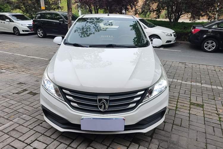 Used Baojun 310 2016 1.2L manual Comfort trim level Front