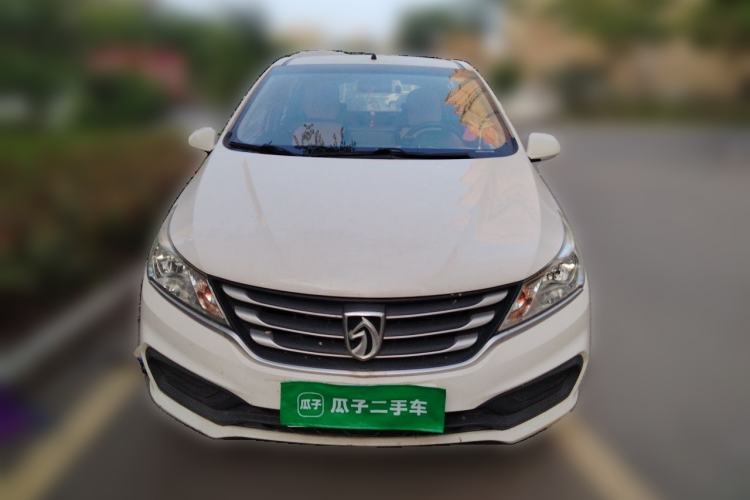 Used Baojun 310 2016 1.2L manual Comfort trim level Front
