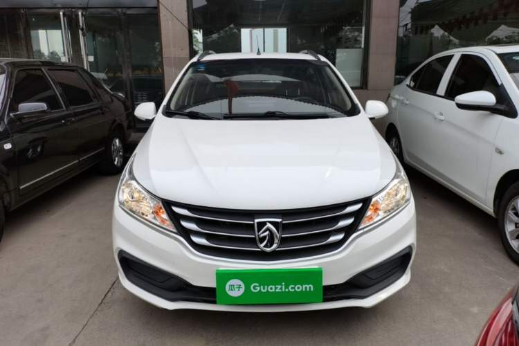 Used Baojun 310 2016 1.2L manual Comfort trim level Front