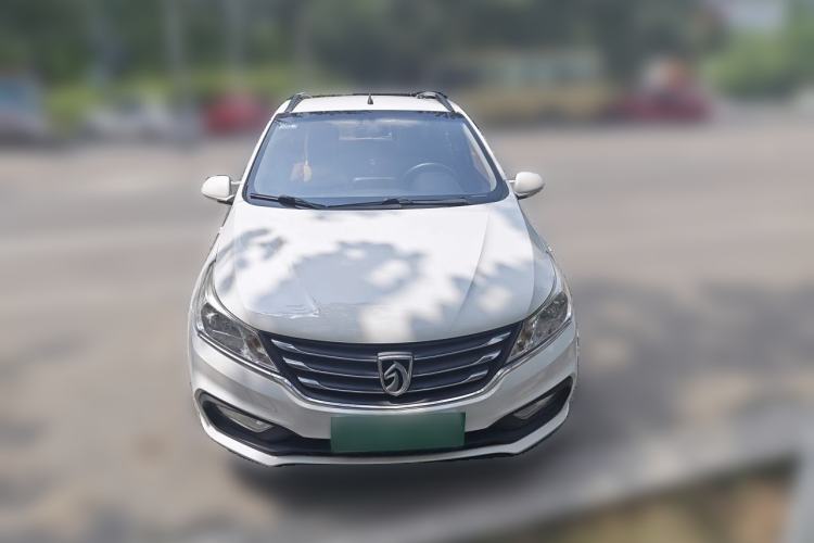 Used Baojun 310 2016 1.2L Manual Fashionable Edition Front