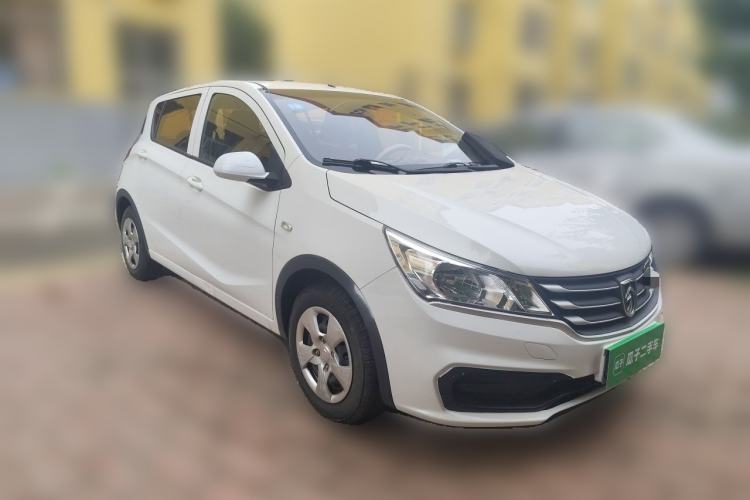Used Baojun 310 2016 1.2L manual Comfort trim level Front Right 45 Deg