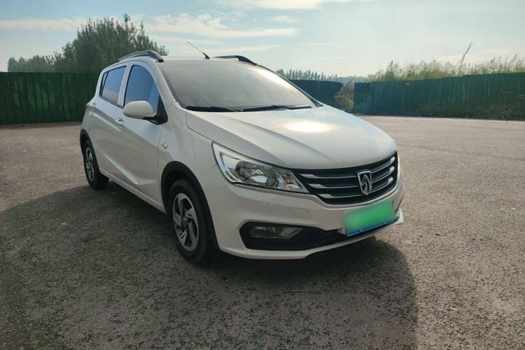 Used Baojun 310 2016 1.2L manual Comfort trim level Front Right 45 Deg