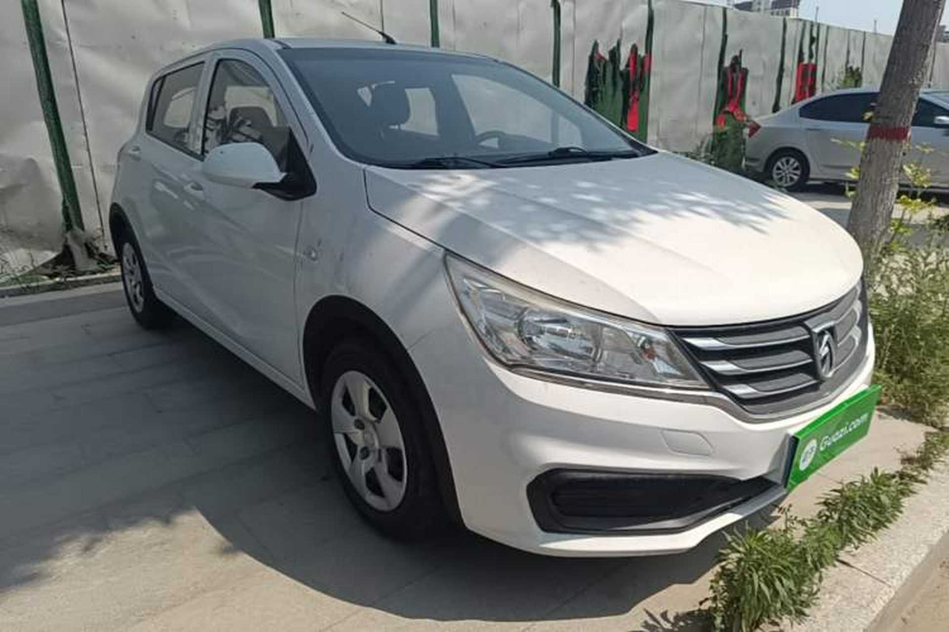Used Baojun 310 2016 1.2L manual Comfort trim level Front Right 45 Deg