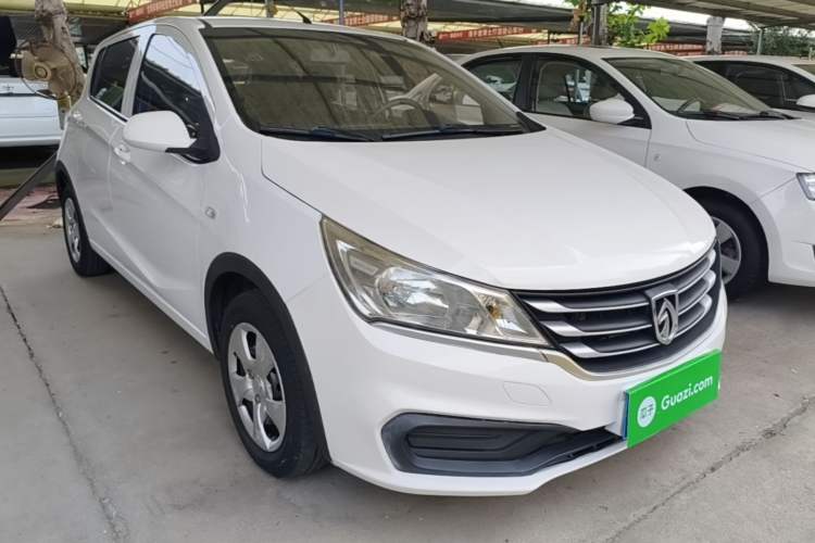 Used Baojun 310 2016 1.2L manual Comfort trim level Front Right 45 Deg