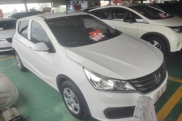 Used Baojun 310 2016 1.2L manual Comfort trim level Front Right 45 Deg