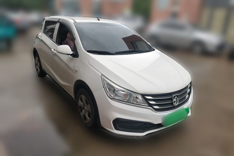 Used Baojun 310 2016 1.2L manual Comfort trim level Front Right 45 Deg