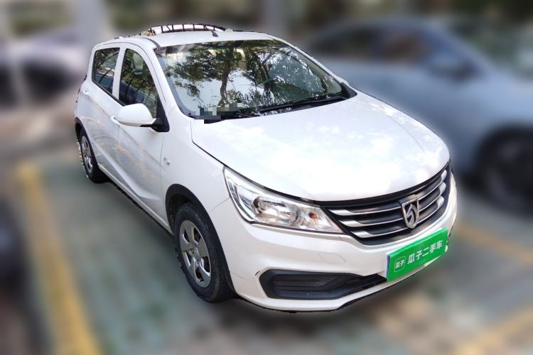 Used Baojun 310 2016 1.2L manual Comfort trim level Front Right 45 Deg