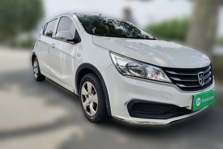 Used Baojun 310 2016 1.2L manual Comfort trim level Front Right 45 Deg