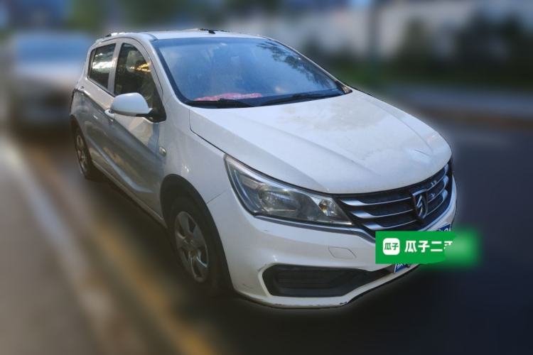 Used Baojun 310 2016 1.2L manual Comfort trim level Front Right 45 Deg