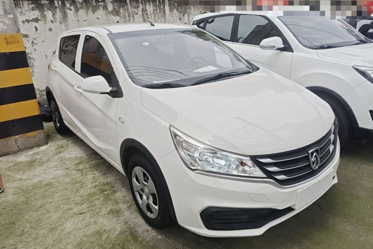 Used Baojun 310 2016 1.2L manual Comfort trim level Front Right 45 Deg