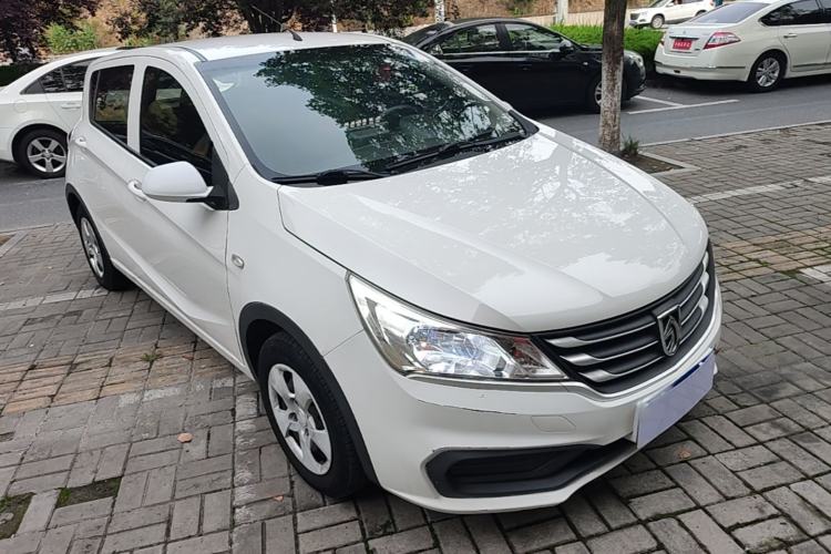 Used Baojun 310 2016 1.2L manual Comfort trim level Front Right 45 Deg