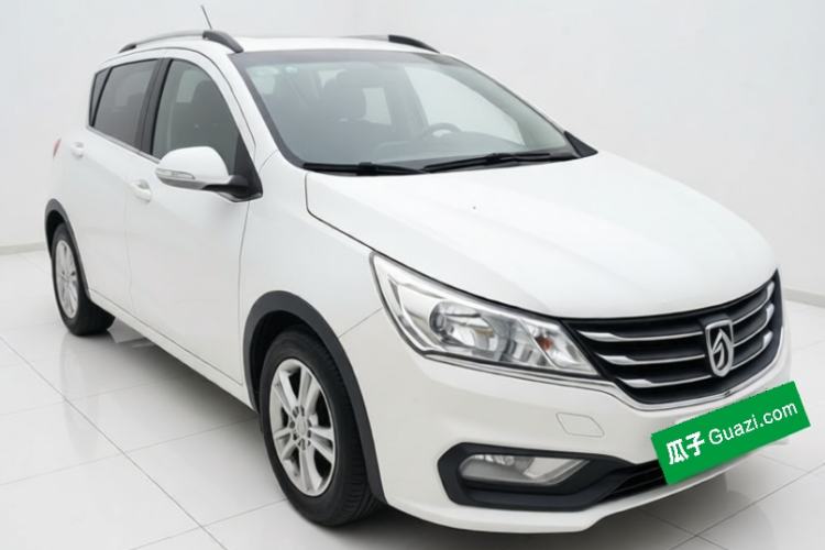 Used Baojun 310 2016 1.2L Manual Luxury Model Front Right 45 Deg