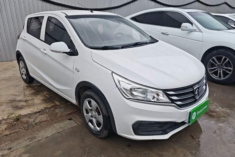 Used Baojun 310 2016 1.2L manual Comfort trim level Front Right 45 Deg
