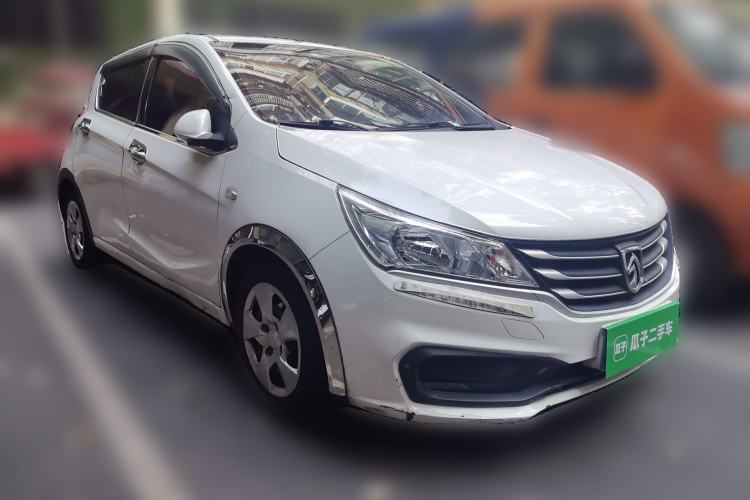 Used Baojun 310 2016 1.2L manual Comfort trim level Front Right 45 Deg