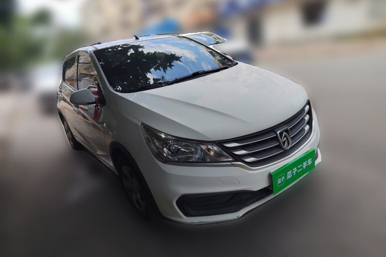 Used Baojun 310 2016 1.2L manual Comfort trim level Front Right 45 Deg
