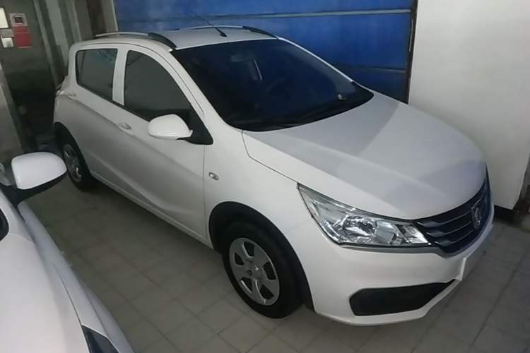 Used Baojun 310 2016 1.2L manual Comfort trim level Front Right 45 Deg