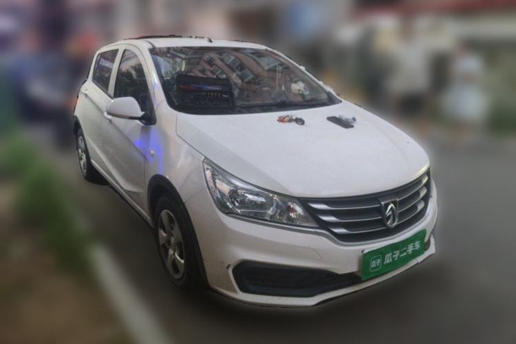 Used Baojun 310 2016 1.2L manual Comfort trim level Front Right 45 Deg