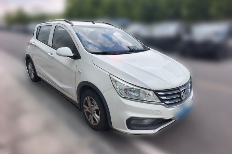 Used Baojun 310 2016 1.2L Manual Fashionable Edition Front Right 45 Deg