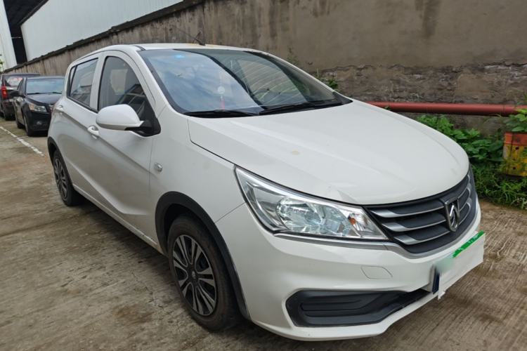 Used Baojun 310 2016 1.2L manual Comfort trim level Front Right 45 Deg