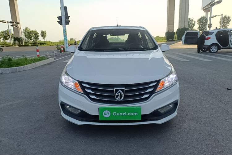 Used Baojun 310 2016 1.2L manual Comfort trim level Front
