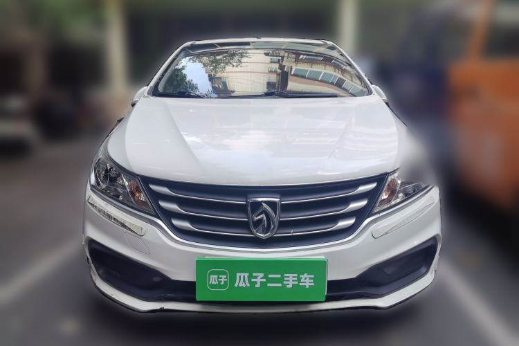 Used Baojun 310 2016 1.2L manual Comfort trim level Front
