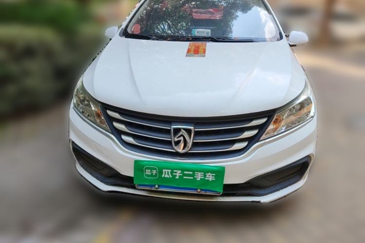 Used Baojun 310 2016 1.2L manual Comfort trim level Front