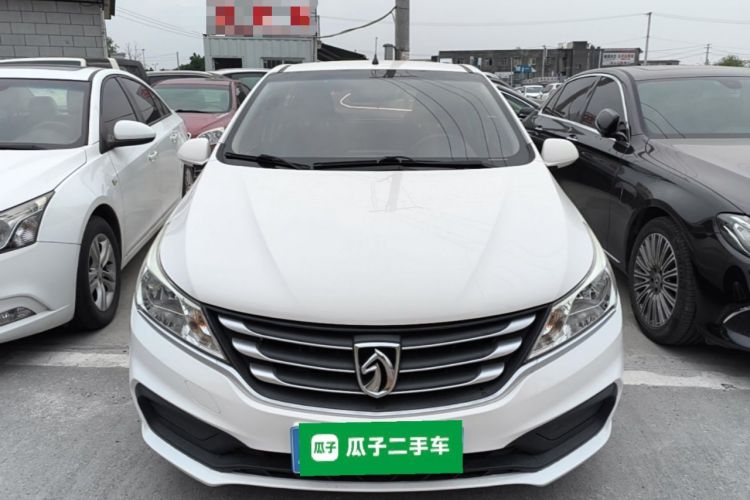 Used Baojun 310 2016 1.2L manual Comfort trim level Front