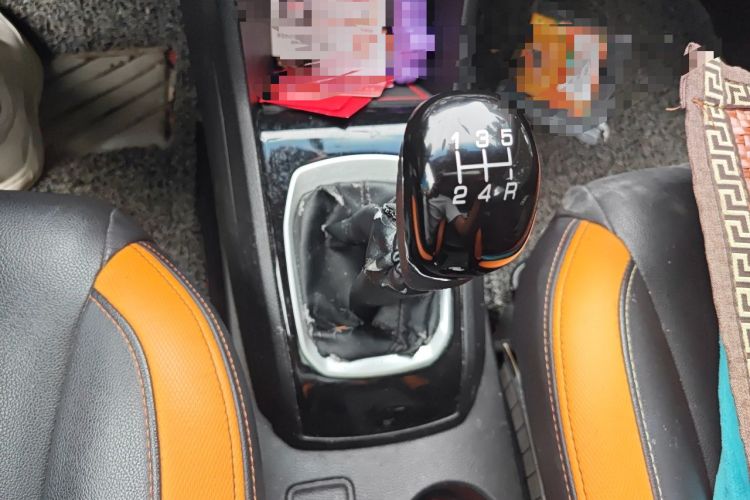 Used Baojun 310 2016 1.2L Manual Luxury Model Gear Lever