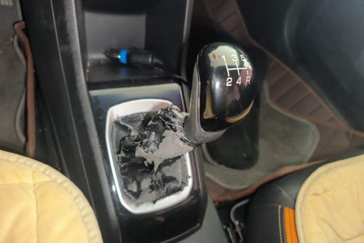 Used Baojun 310 2016 1.2L Manual Luxury Model Gear Lever