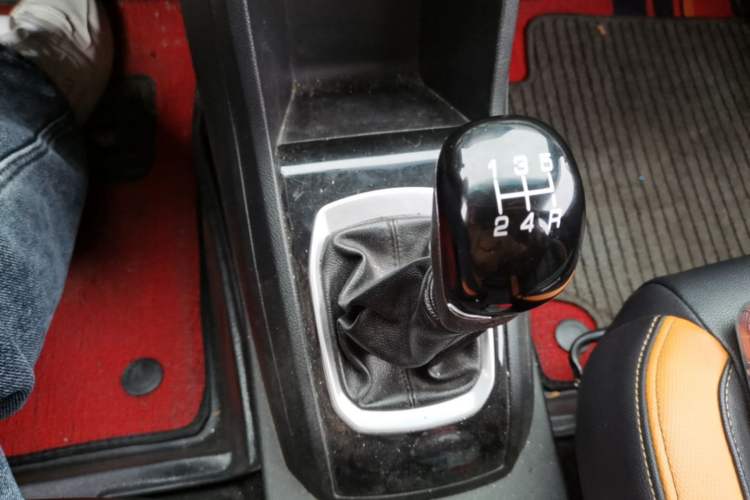 Used Baojun 310 2016 1.2L Manual Luxury Model Gear Lever