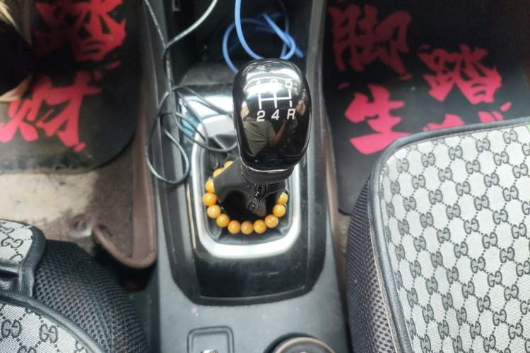 Used Baojun 310 2016 1.2L Manual Fashionable Edition Gear Lever