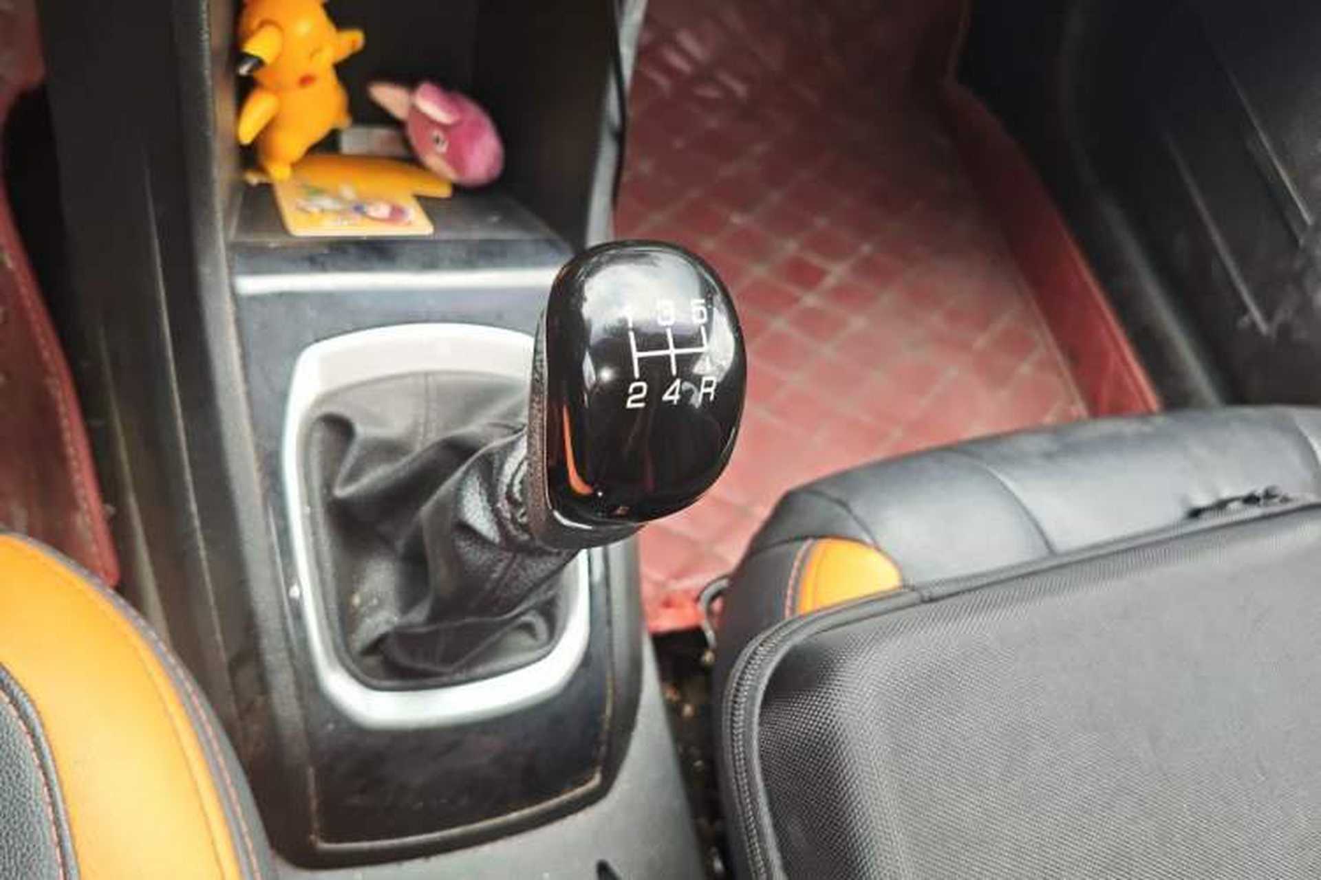 Used Baojun 310 2016 1.2L Manual Luxury Model Gear Lever
