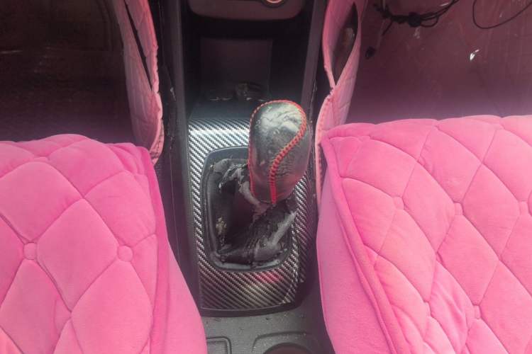 Used Baojun 310 2016 1.2L manual Comfort trim level Gear Lever