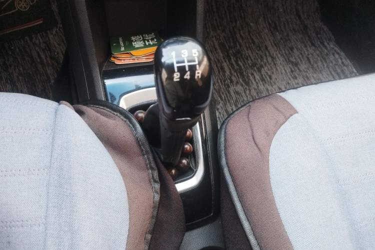 Used Baojun 310 2016 1.2L Manual Luxury Model Gear Lever