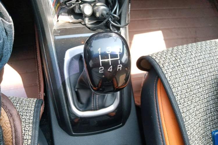 Used Baojun 310 2016 1.2L Manual Luxury Model Gear Lever