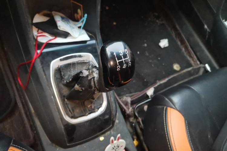 Used Baojun 310 2016 1.2L Manual Luxury Model Gear Lever