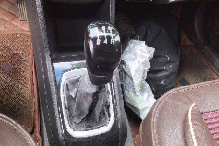 Used Baojun 310 2016 1.2L Manual Luxury Model Gear Lever