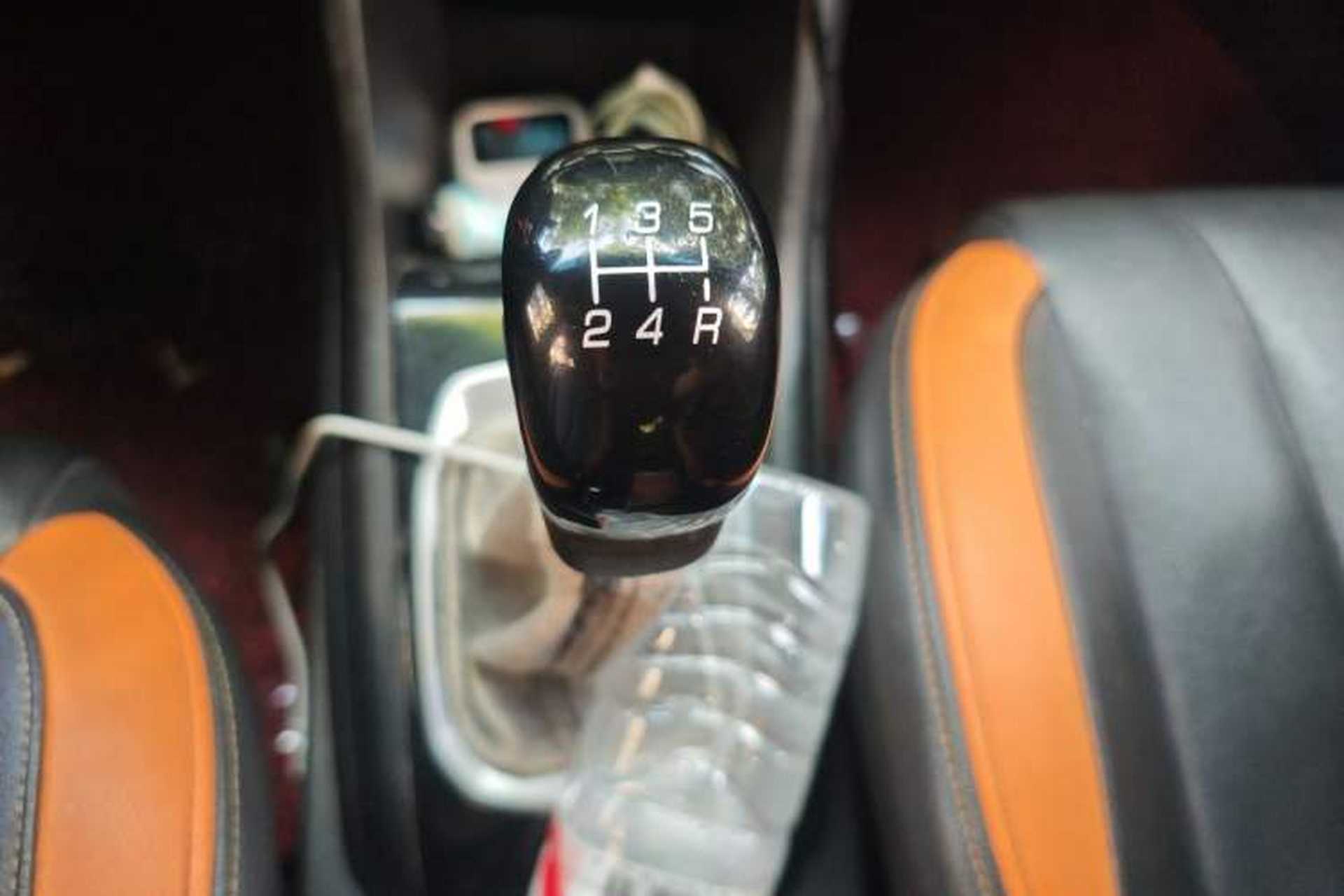 Used Baojun 310 2016 1.2L Manual Luxury Model Gear Lever