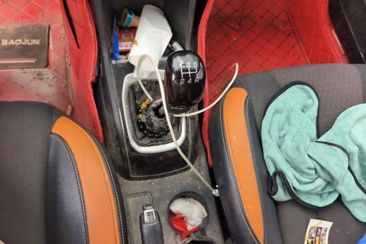Used Baojun 310 2016 1.2L Manual Fashionable Edition Gear Lever
