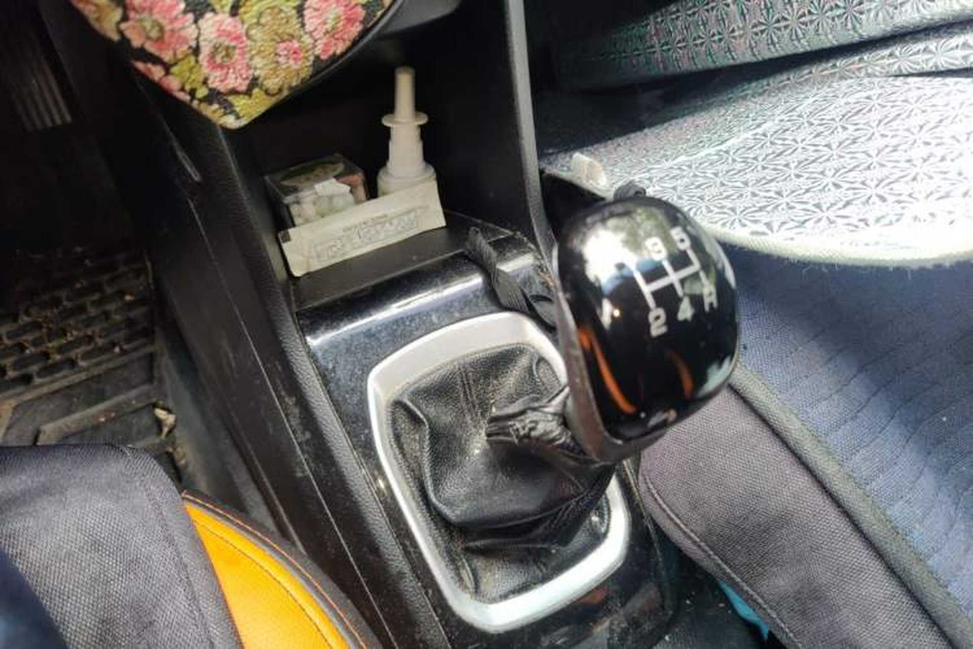 Used Baojun 310 2016 1.2L Manual Luxury Model Gear Lever