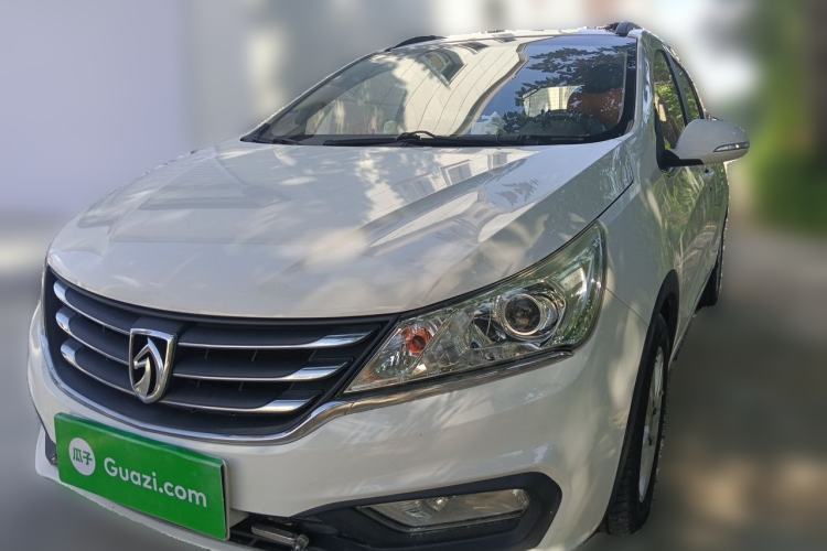 Used Baojun 310 2016 1.2L Manual Luxury Model Guazi used car, China used car export, Used car for sale, Used cars, Cheapest cars for sale