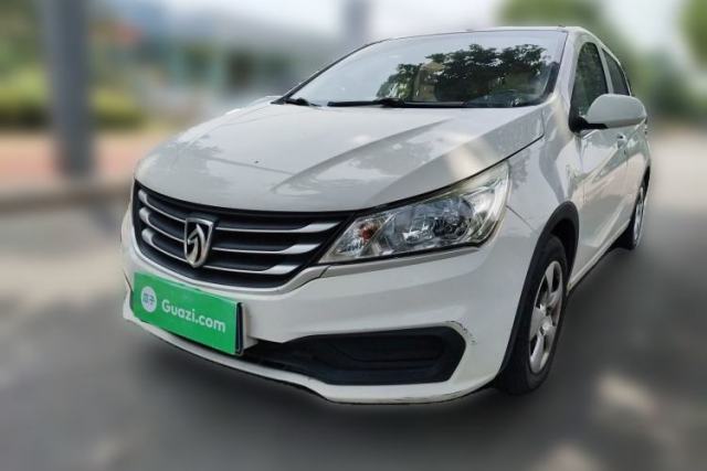 Used Baojun 310 2016 1.2L manual Comfort trim level