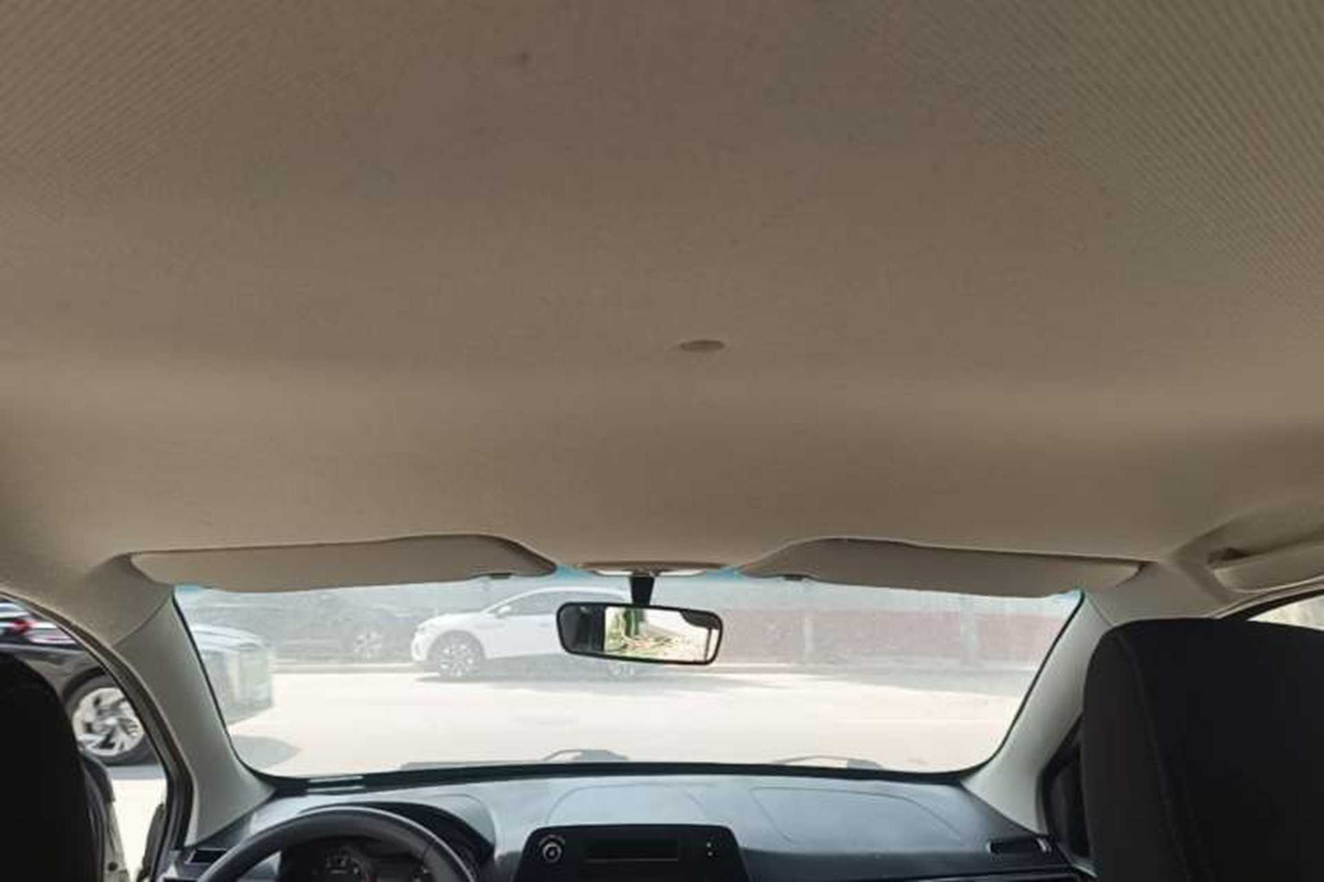 Used Baojun 310 2016 1.2L manual Comfort trim level Headliner