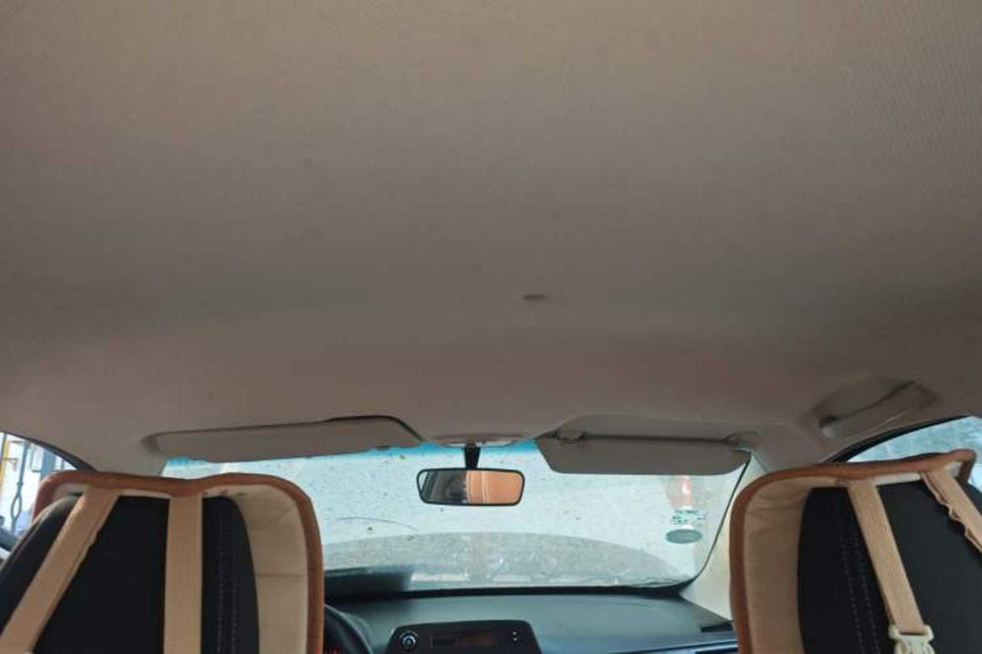 Used Baojun 310 2016 1.2L manual Comfort trim level Headliner
