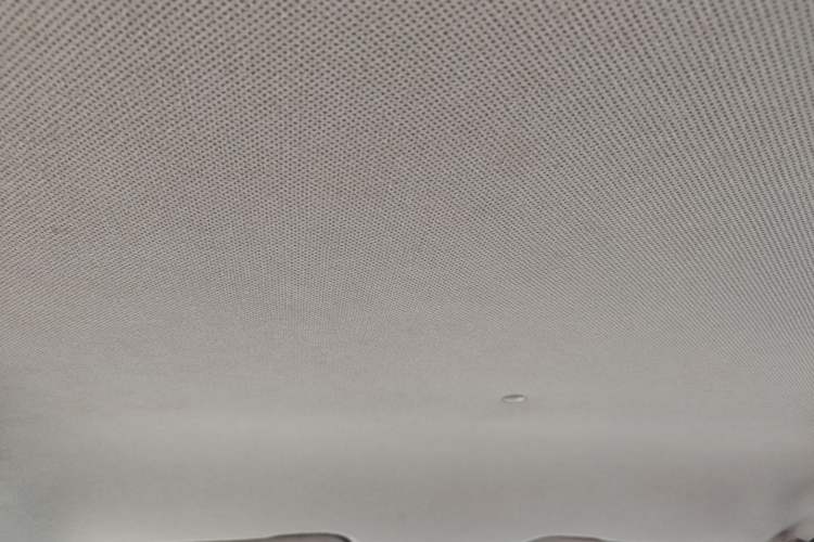 Used Baojun 310 2016 1.2L manual Comfort trim level Headliner