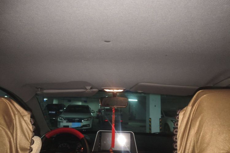 Used Baojun 310 2016 1.2L manual Comfort trim level Headliner