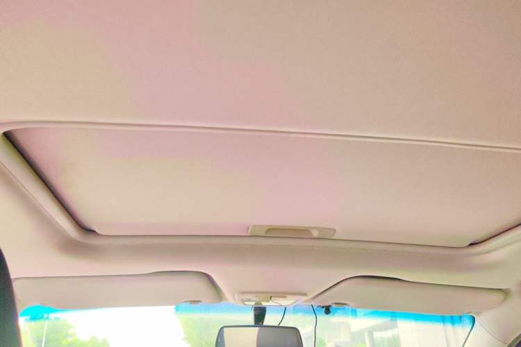 Used Baojun 310 2016 1.2L Manual Luxury Model Headliner