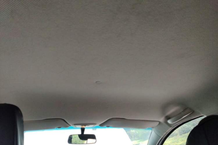 Used Baojun 310 2016 1.2L manual Comfort trim level Headliner