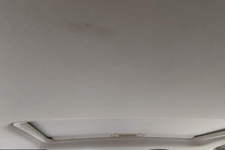 Used Baojun 310 2016 1.2L Manual Luxury Model Headliner