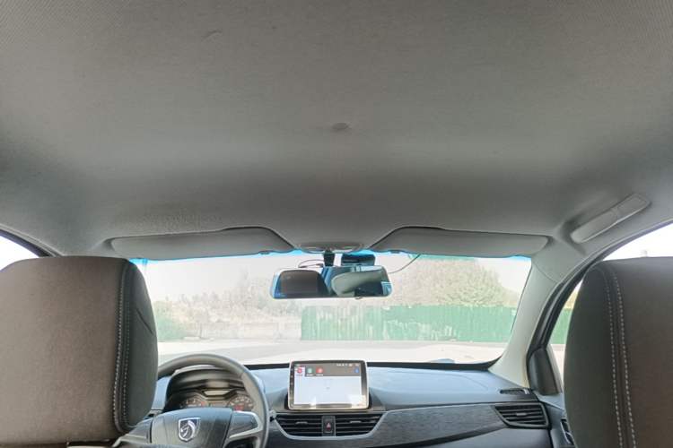 Used Baojun 310 2016 1.2L manual Comfort trim level Headliner